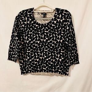 H&M | Sweater | Cropped Sweater with Black Hearts on Cream